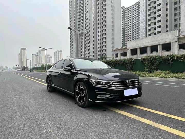 Фото 3 - Volkswagen Magotan