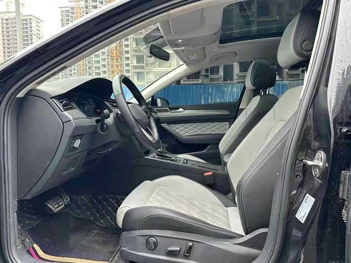 Фото 4 - Volkswagen Magotan