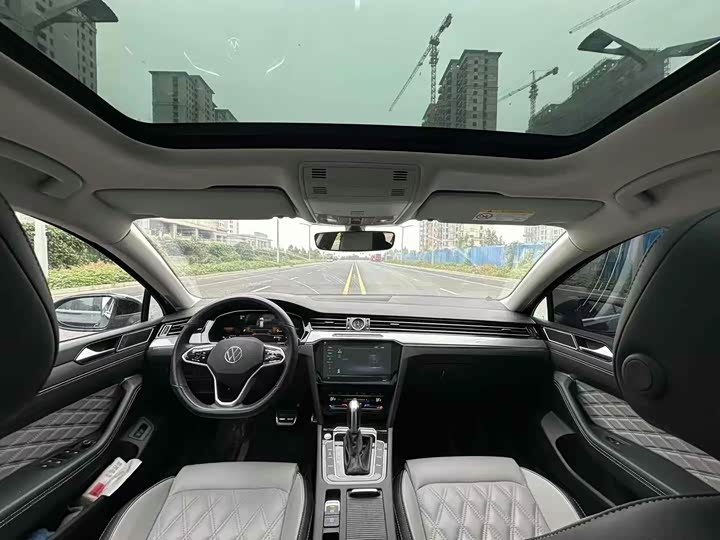 Фото 7 - Volkswagen Magotan