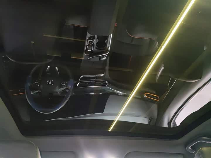 Фото 18 - Changan UNI-T