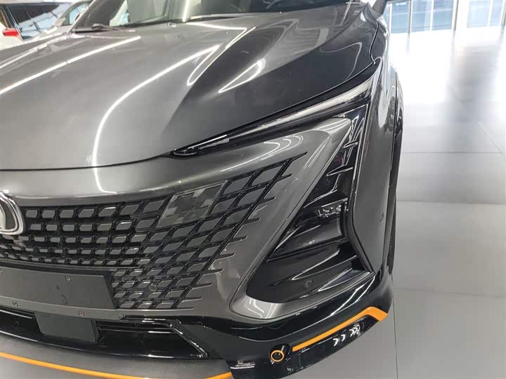 Фото 24 - Changan UNI-T