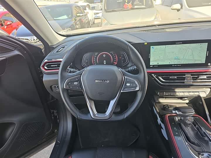 Фото 11 - Changan Oshan X5