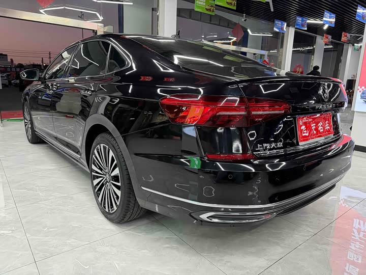 Фото 4 - Volkswagen Passat