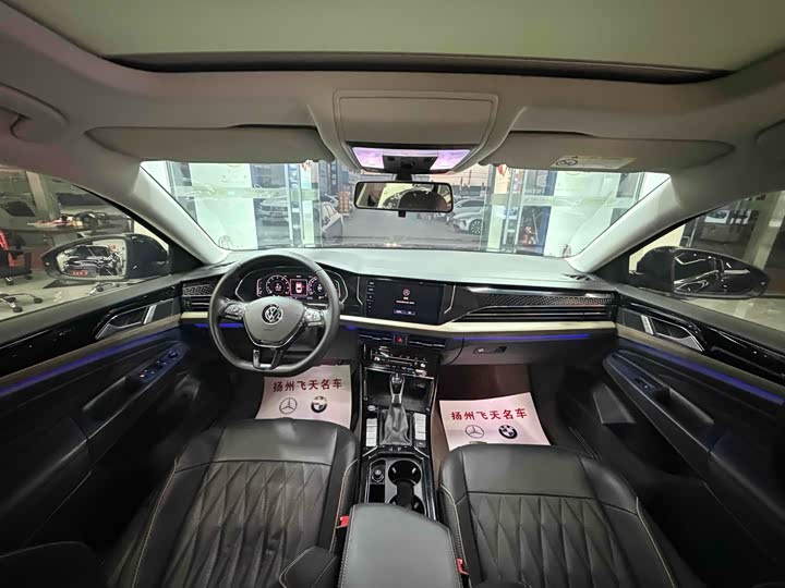 Фото 9 - Volkswagen Passat