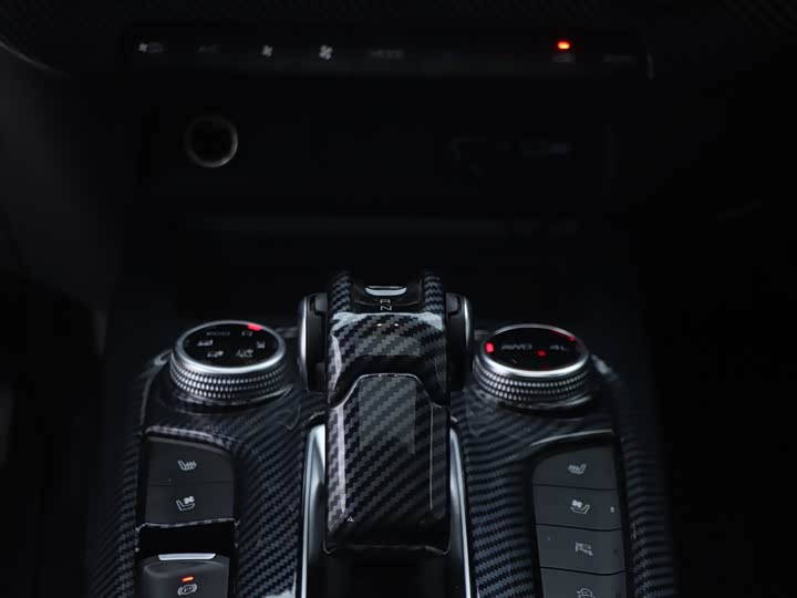 Фото 20 - Tank 300