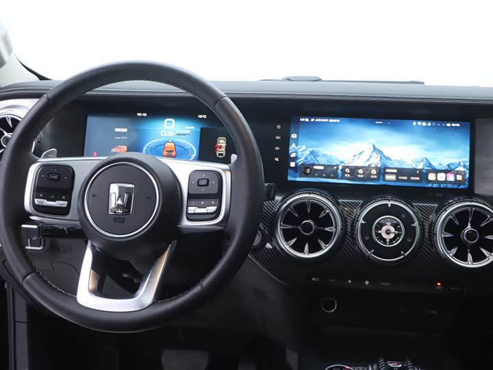 Фото 23 - Tank 300