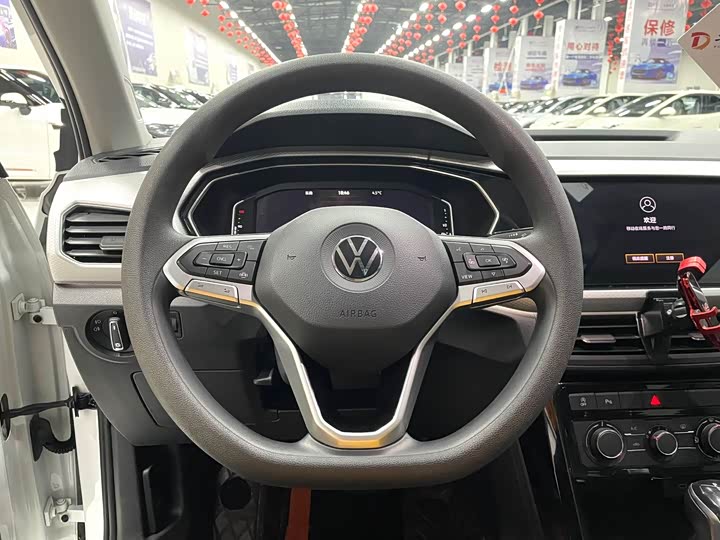 Фото 7 - Volkswagen Tacqua