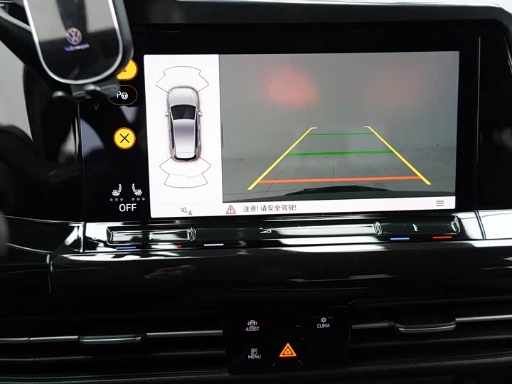 Фото 14 - Volkswagen Golf