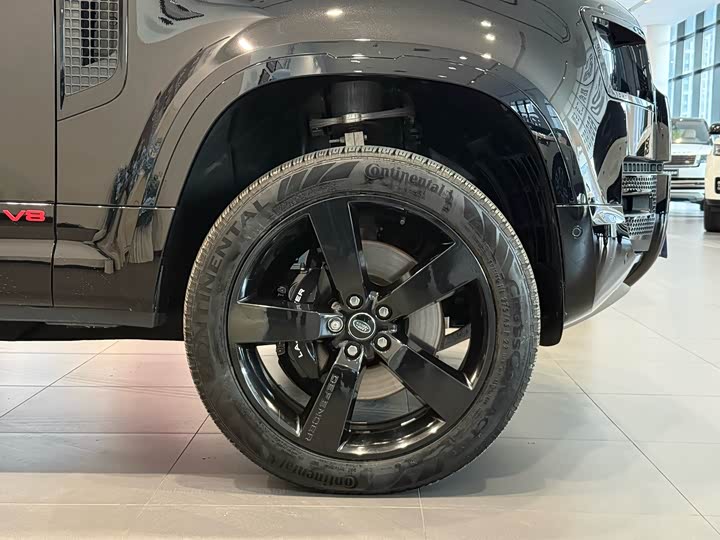 Фото 4 - Land Rover Defender