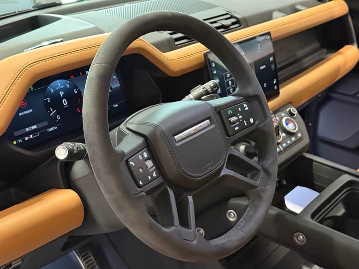 Фото 8 - Land Rover Defender