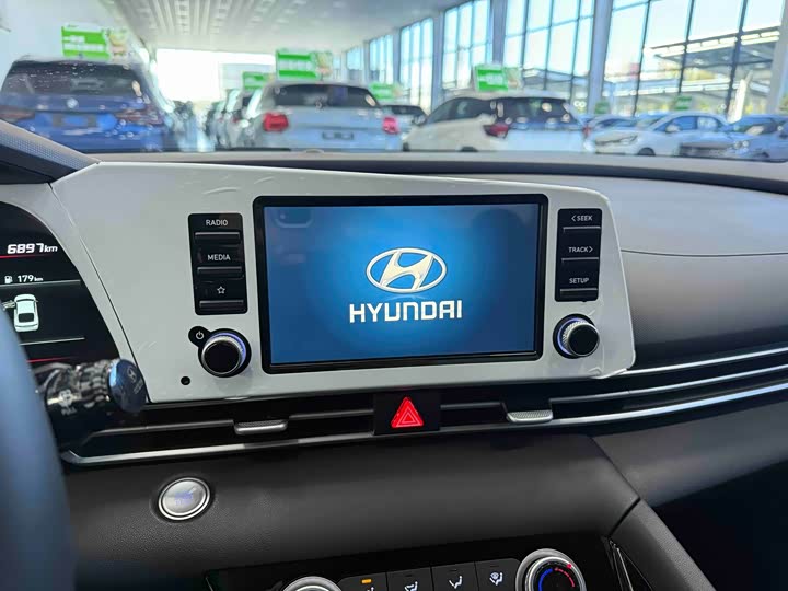 Фото 15 - Hyundai Elantra N line