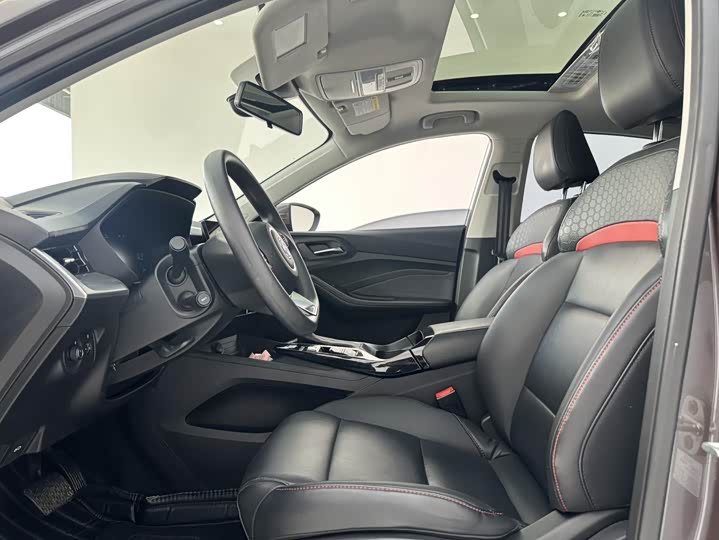 Фото 7 - MG Motor 5