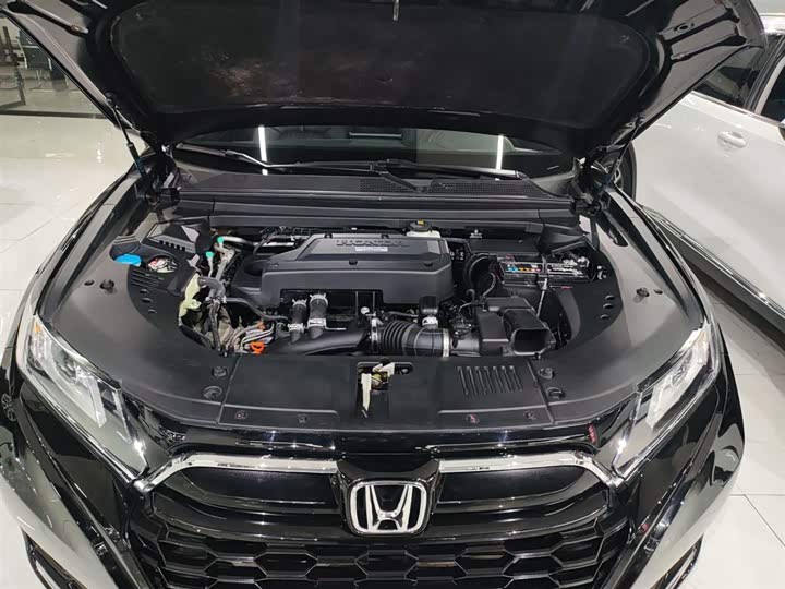 Фото 19 - Honda UR-V