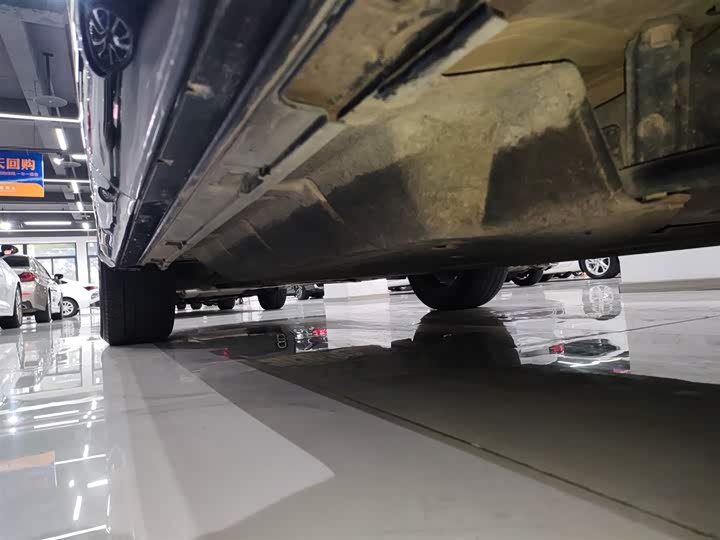 Фото 21 - Honda UR-V