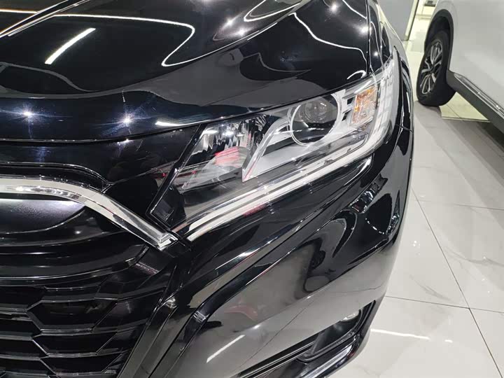 Фото 23 - Honda UR-V