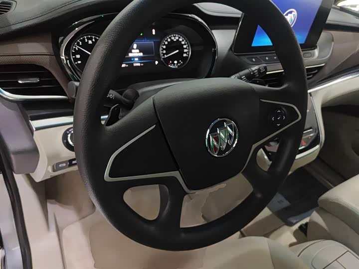 Фото 11 - Buick GL8 ES