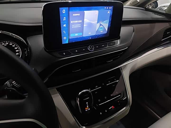 Фото 13 - Buick GL8 ES