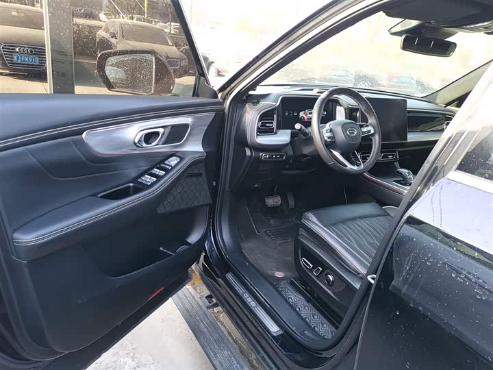 Фото 16 - GAC Trumpchi GS8