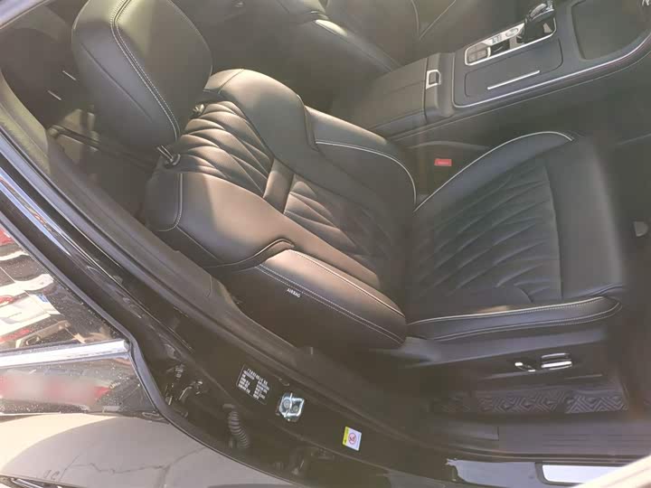 Фото 25 - GAC Trumpchi GS8