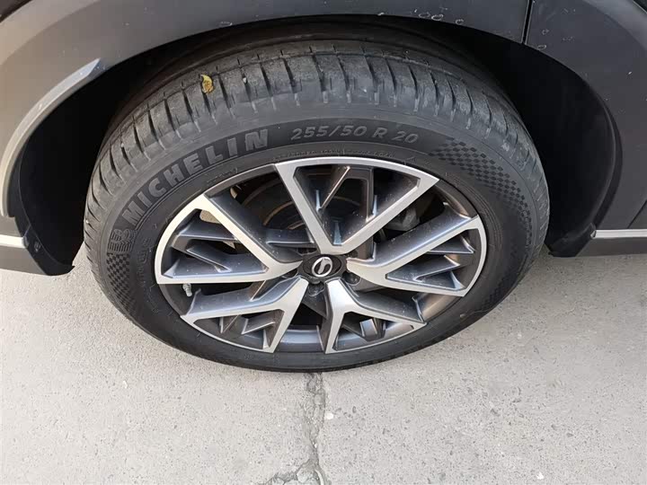 Фото 26 - GAC Trumpchi GS8