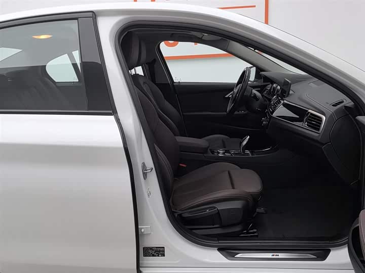 Фото 23 - BMW 1 Series