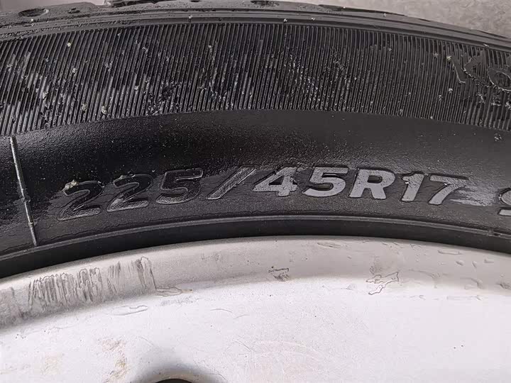 Фото 24 - BMW 1 Series