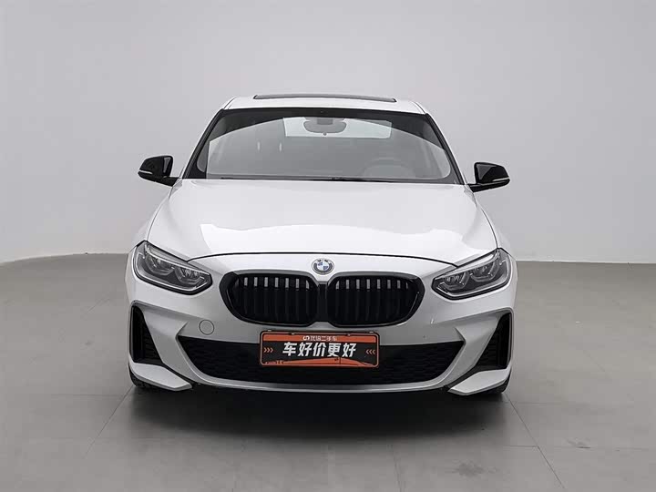Фото 3 - BMW 1 Series