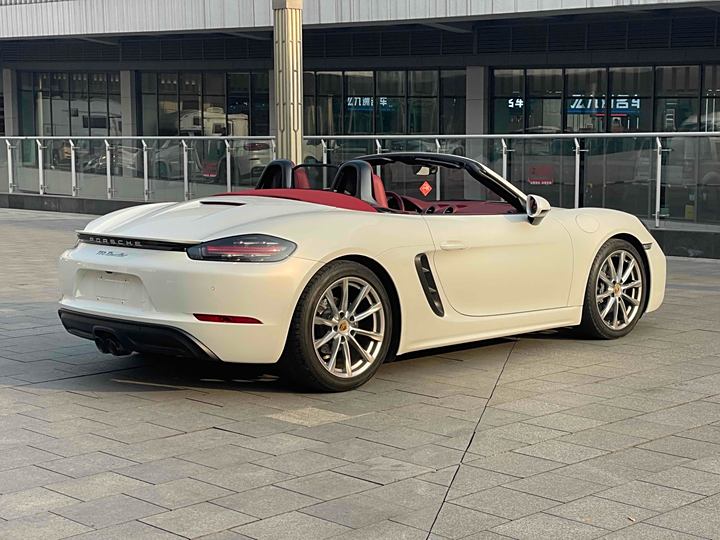 Фото 7 - Porsche 718