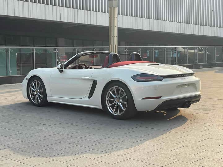 Фото 9 - Porsche 718