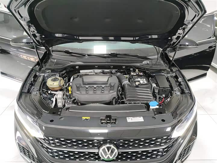 Фото 20 - Volkswagen Passat