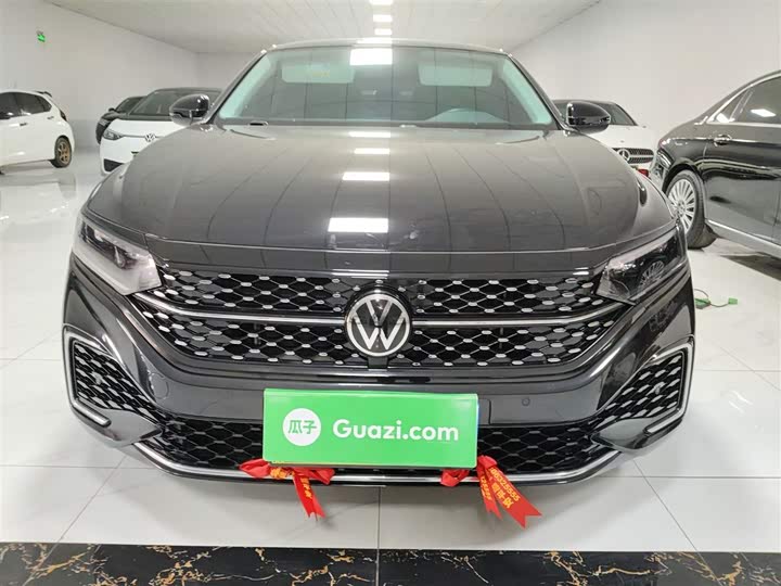 Фото 3 - Volkswagen Passat