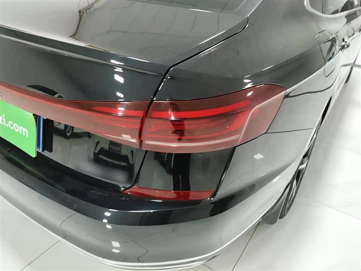 Фото 8 - Volkswagen Passat