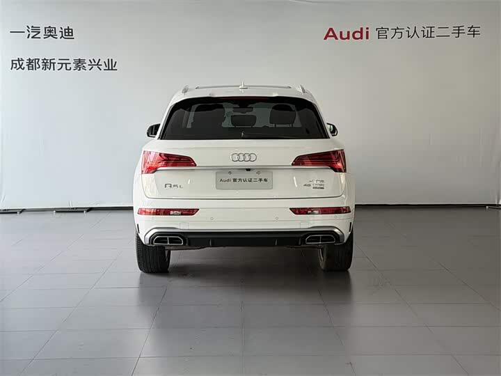 Фото 5 - Audi Q5L