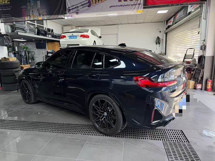 Фото 2 - BMW X4 M