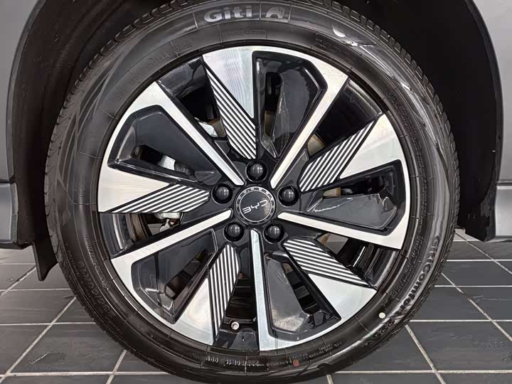 Фото 4 - BYD Song Plus Hybrid/EV