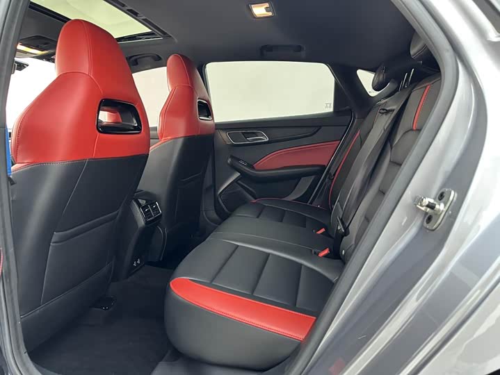 Фото 8 - MG Motor 6