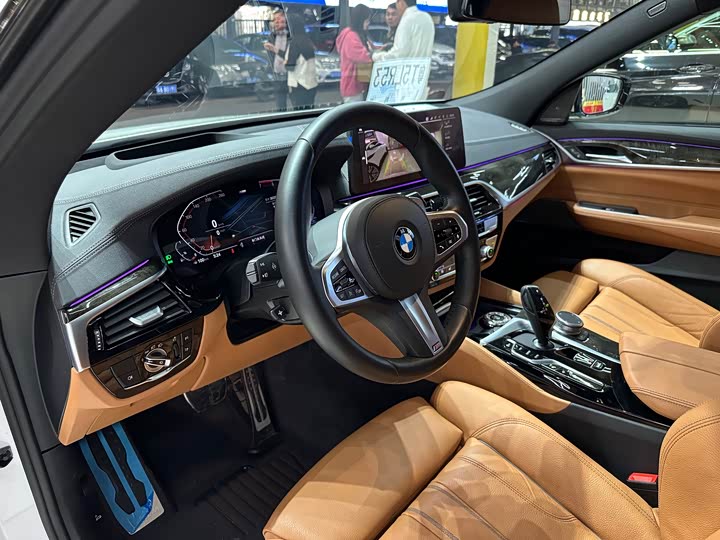 Фото 14 - BMW 6 Series GT