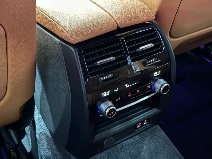 Фото 19 - BMW 6 Series GT