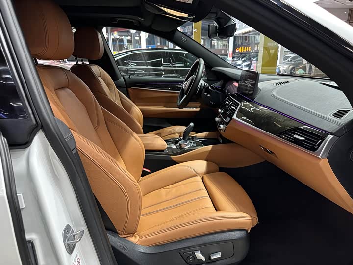 Фото 20 - BMW 6 Series GT