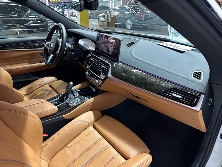 Фото 21 - BMW 6 Series GT