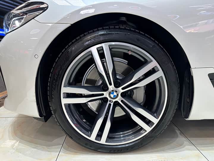 Фото 4 - BMW 6 Series GT