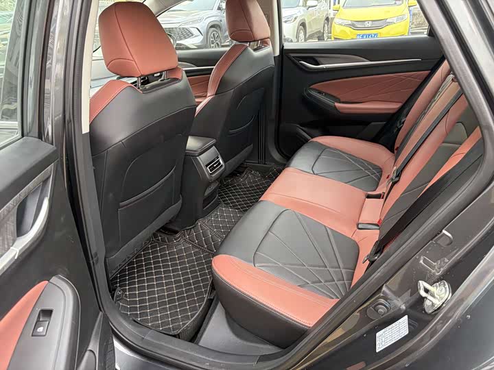 Фото 10 - Changan Eado Plus