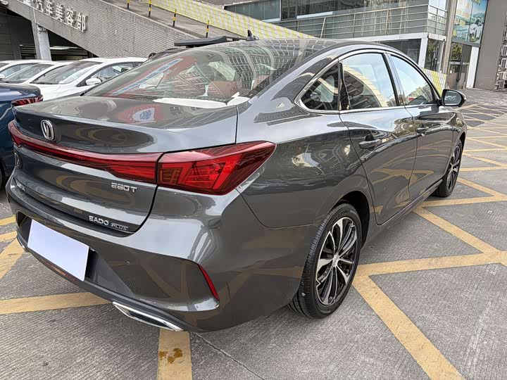 Фото 12 - Changan Eado Plus