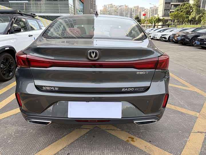 Фото 13 - Changan Eado Plus