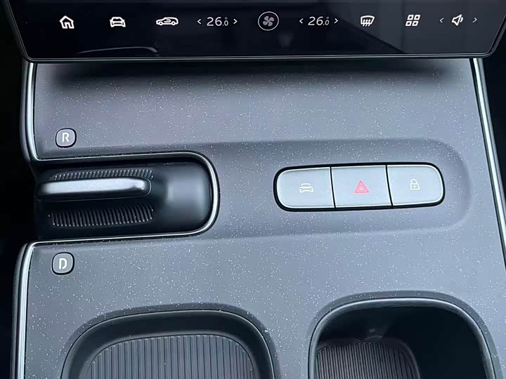 Фото 15 - Nio ET5T