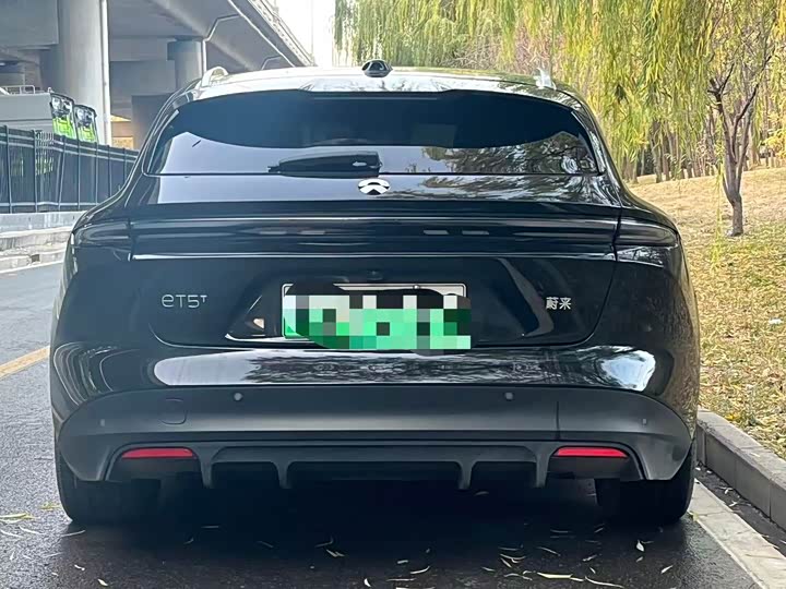 Фото 4 - Nio ET5T