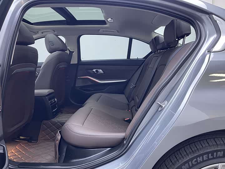 Фото 11 - BMW i3