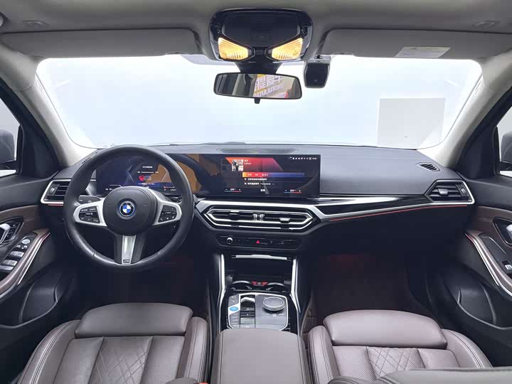 Фото 13 - BMW i3