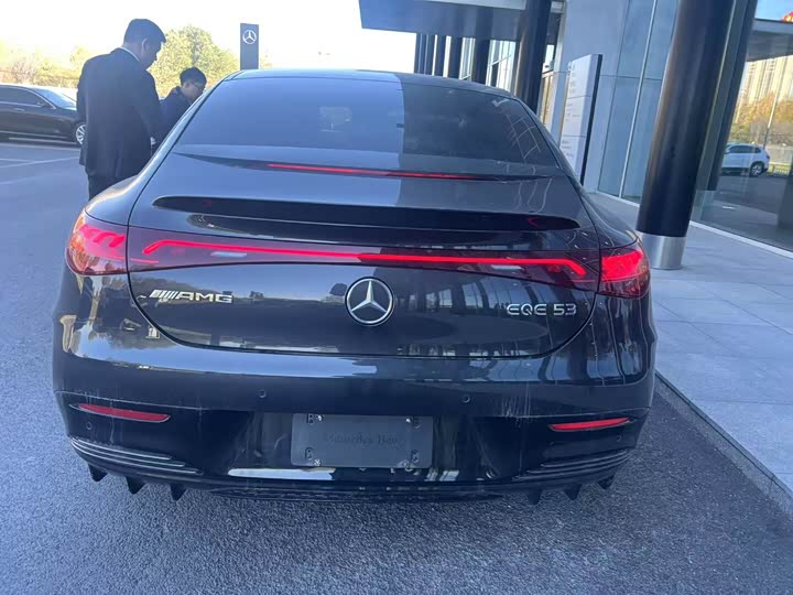 Фото 4 - Mercedes-Benz EQE AMG