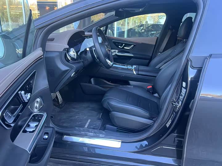 Фото 5 - Mercedes-Benz EQE AMG